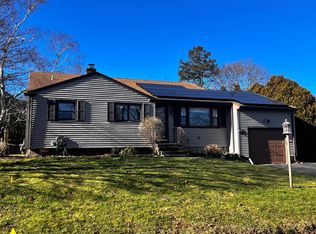 320 Water St, Portsmouth, RI 02871