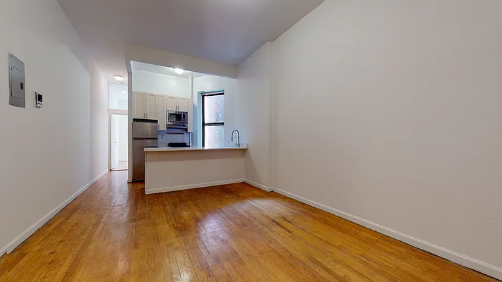 Rented by Bond New York | media 20