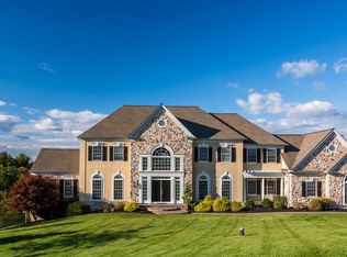 68 Deerfield Dr, Malvern, PA 19355