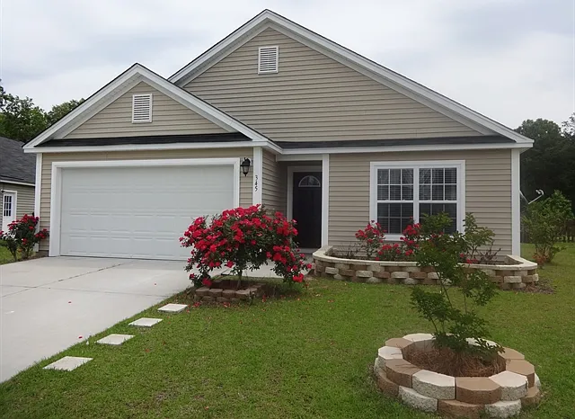 345 Briarbend Rd — Photo 1