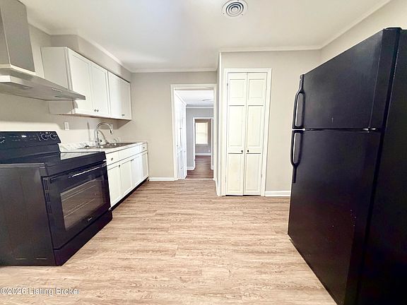 4th image of 3423 Glendale Ave