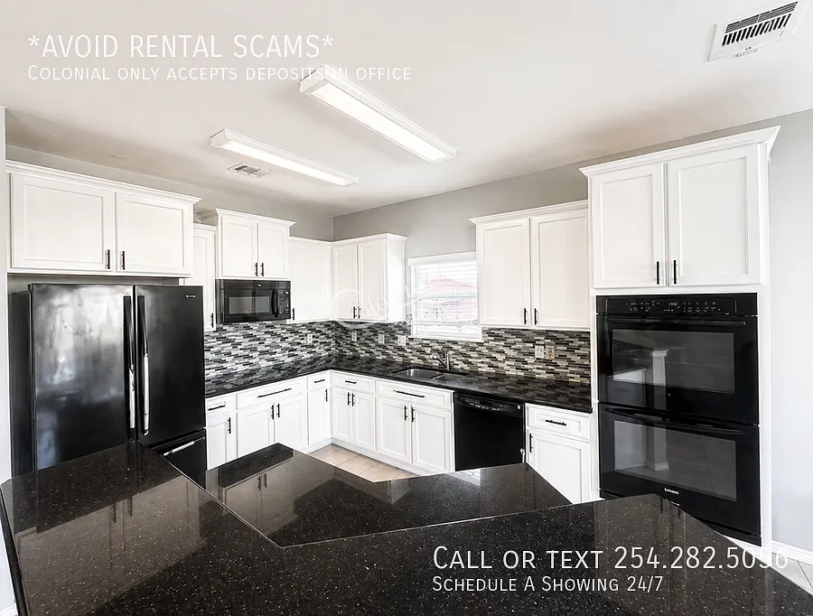 5 bed, 3.0 bath, 3245 sqft, $2,095 — Photo 4