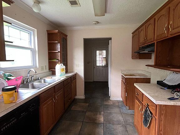5th image of 135 N 17th St