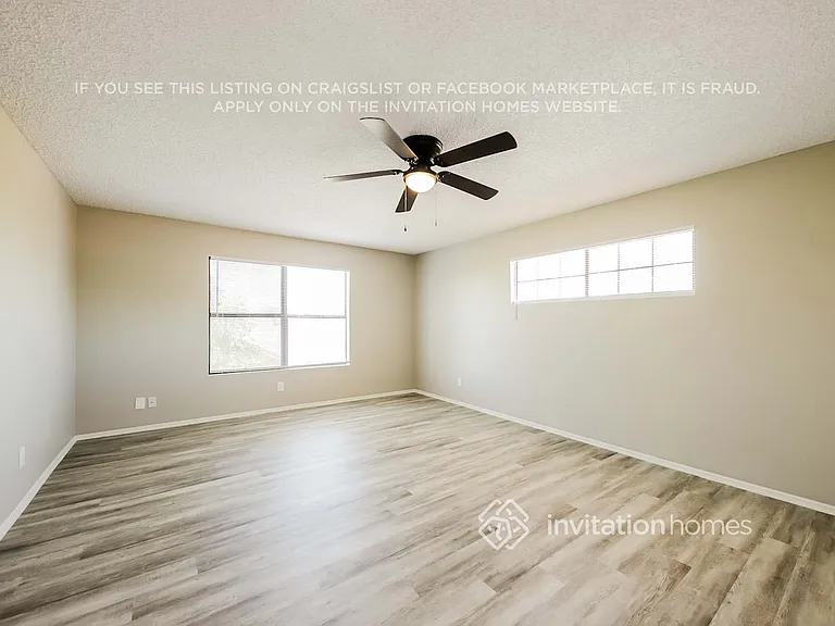 1433 E Utopia Rd — Photo 12
