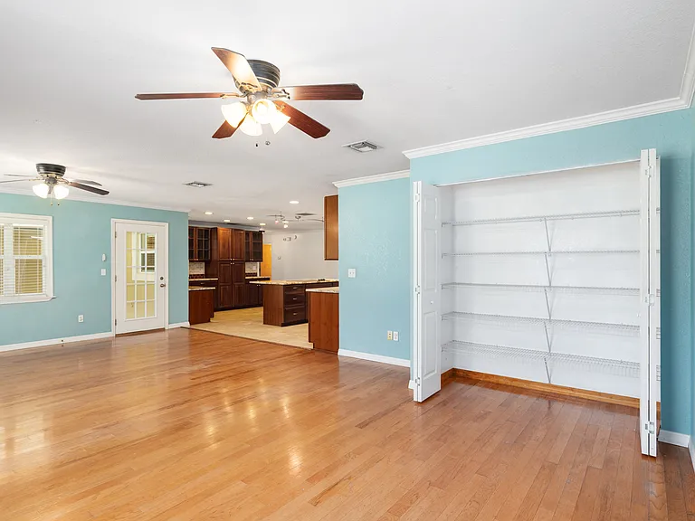 1194 NE 155th Ct — Photo 10