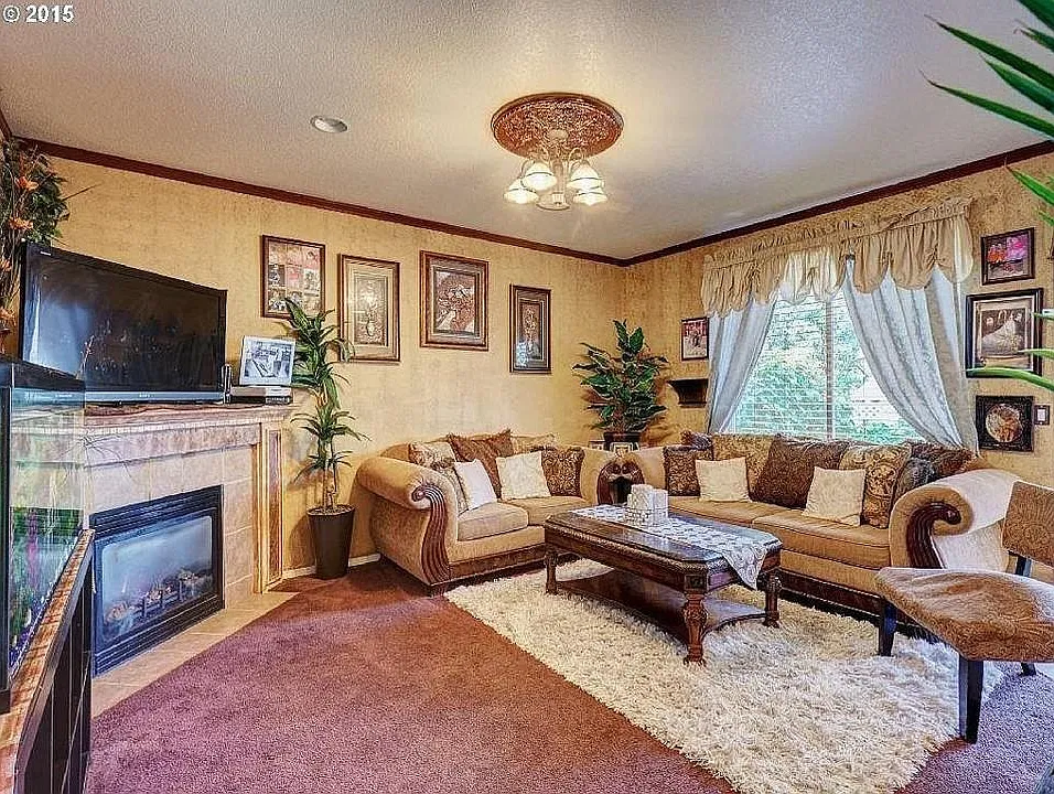 18557 SW Ping Ct — Photo 4