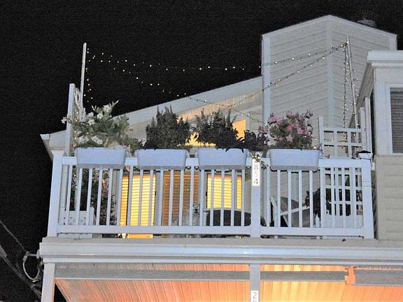 5th image of 2854 Asbury Ave #2