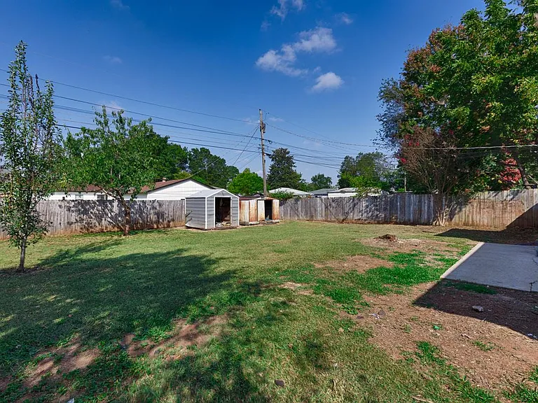 3116 Hale Dr SW — Photo 22