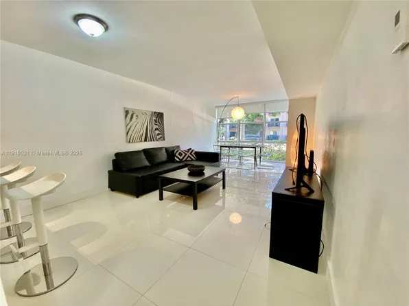 210 172nd St APT 135, Sunny Isles Beach, FL 33160