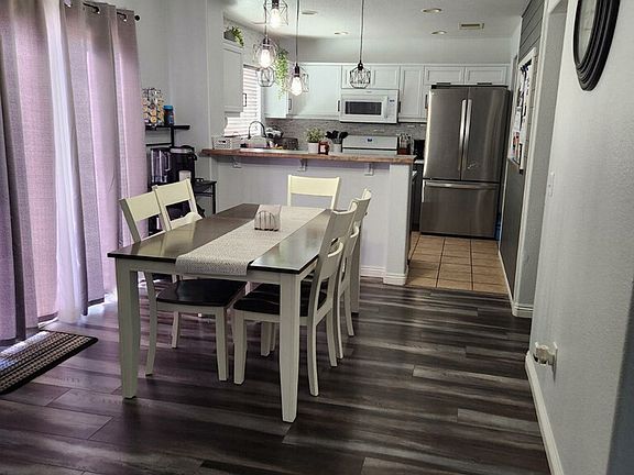 4th image of 606 Kitty Hawk Dr