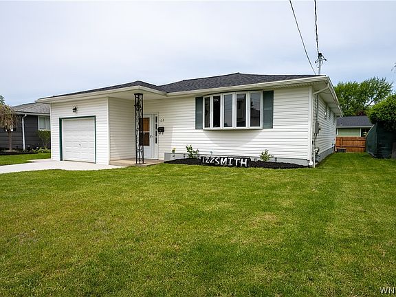 3rd image of 122 Smith Dr