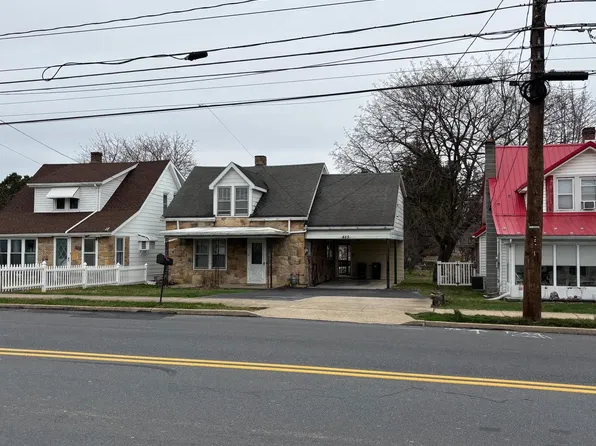 445 Stouffer Ave, Chambersburg, PA 17201