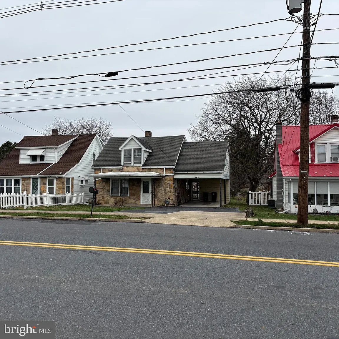 445 Stouffer Ave photo 1