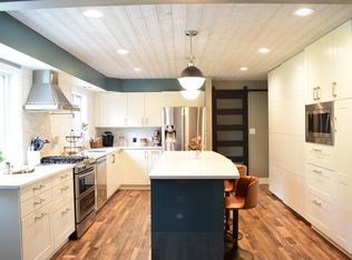 239 Mill Race Rd, Granville, OH 43023