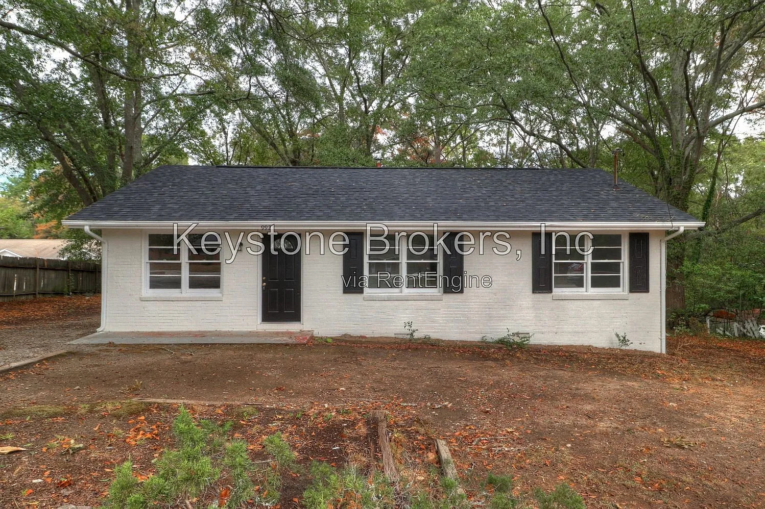 3 bed, 1.0 bath, $1,325 — Photo 1