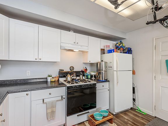 5th image of 647 San Dieguito Dr #11420414