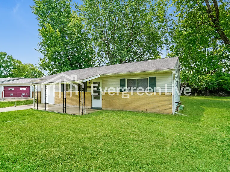 2981 Wessex Ct — Photo 2