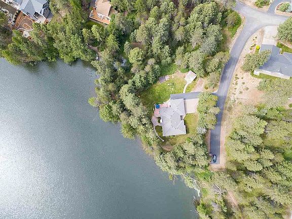 3rd image of 31 Brookway Ct