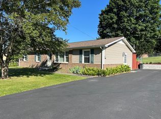 830 Rolling Hills Dr, Wytheville, VA 24382