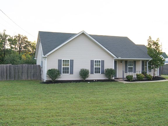 2nd image of 2233 Bradyville Pike