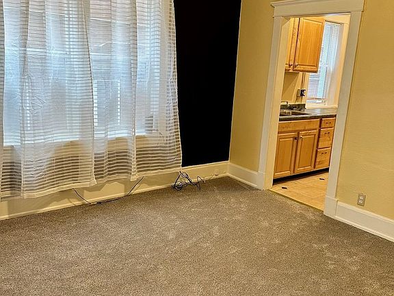 5th image of 776 N 300 W APT 1