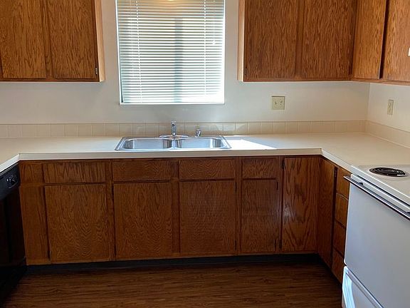 4th image of 2193 35th Avenue Ct #2