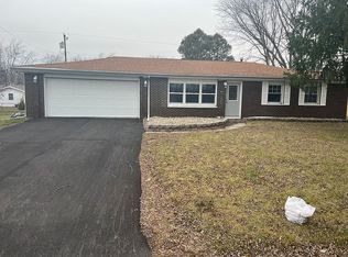 415 Prescott Rd, Valparaiso, IN 46385