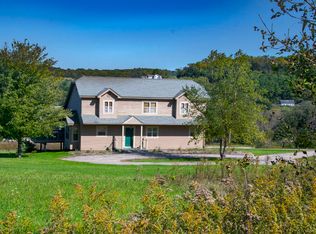 1 Blackberry Trl, Galena, IL 61036