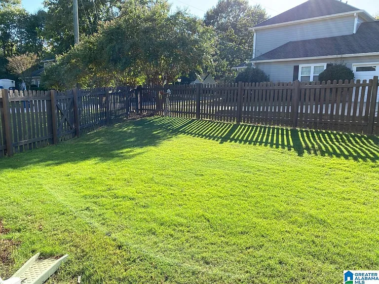 2608 Bridlewood Cir — Photo 12
