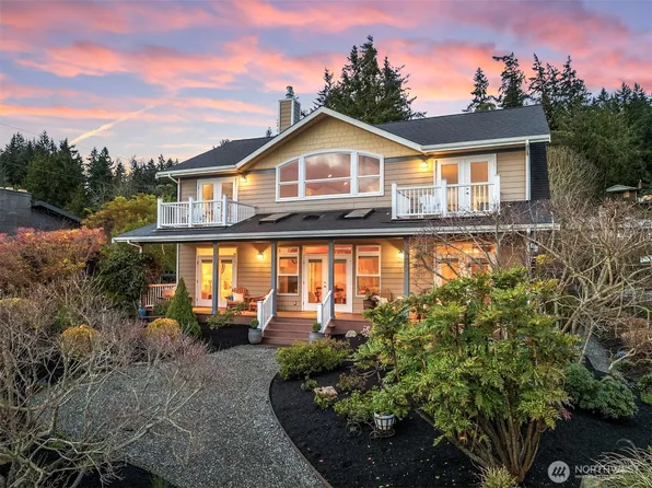 3450 Crystal Springs Drive NE, Bainbridge Island, WA 98110