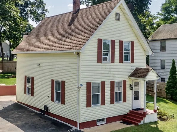 21 Pearl St, Spencer, MA 01562