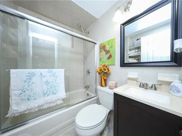 49 Lewiston Street image 39 of 45