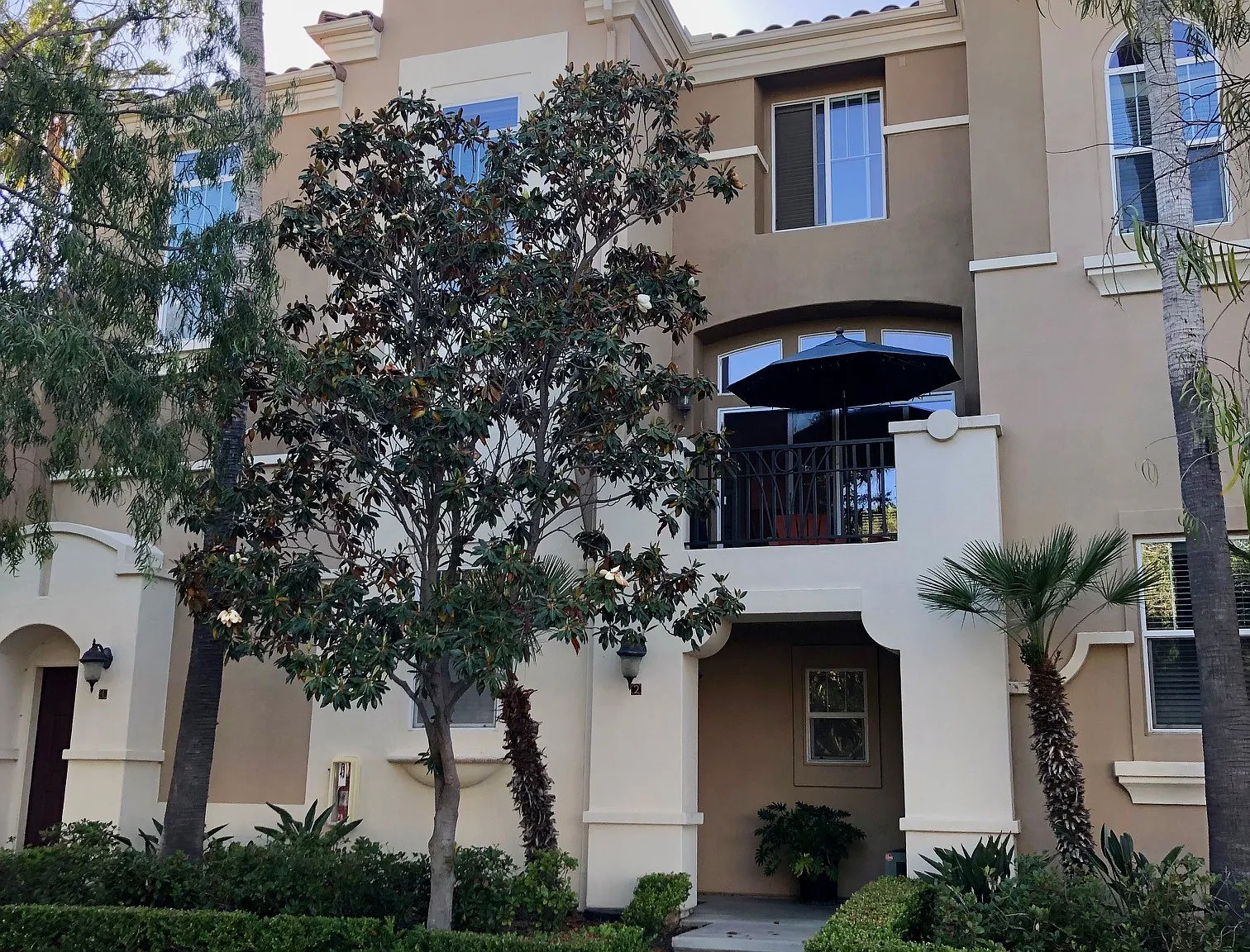 2 bed, 2.5 bath, 1101 sqft, $4,000 — Photo 1