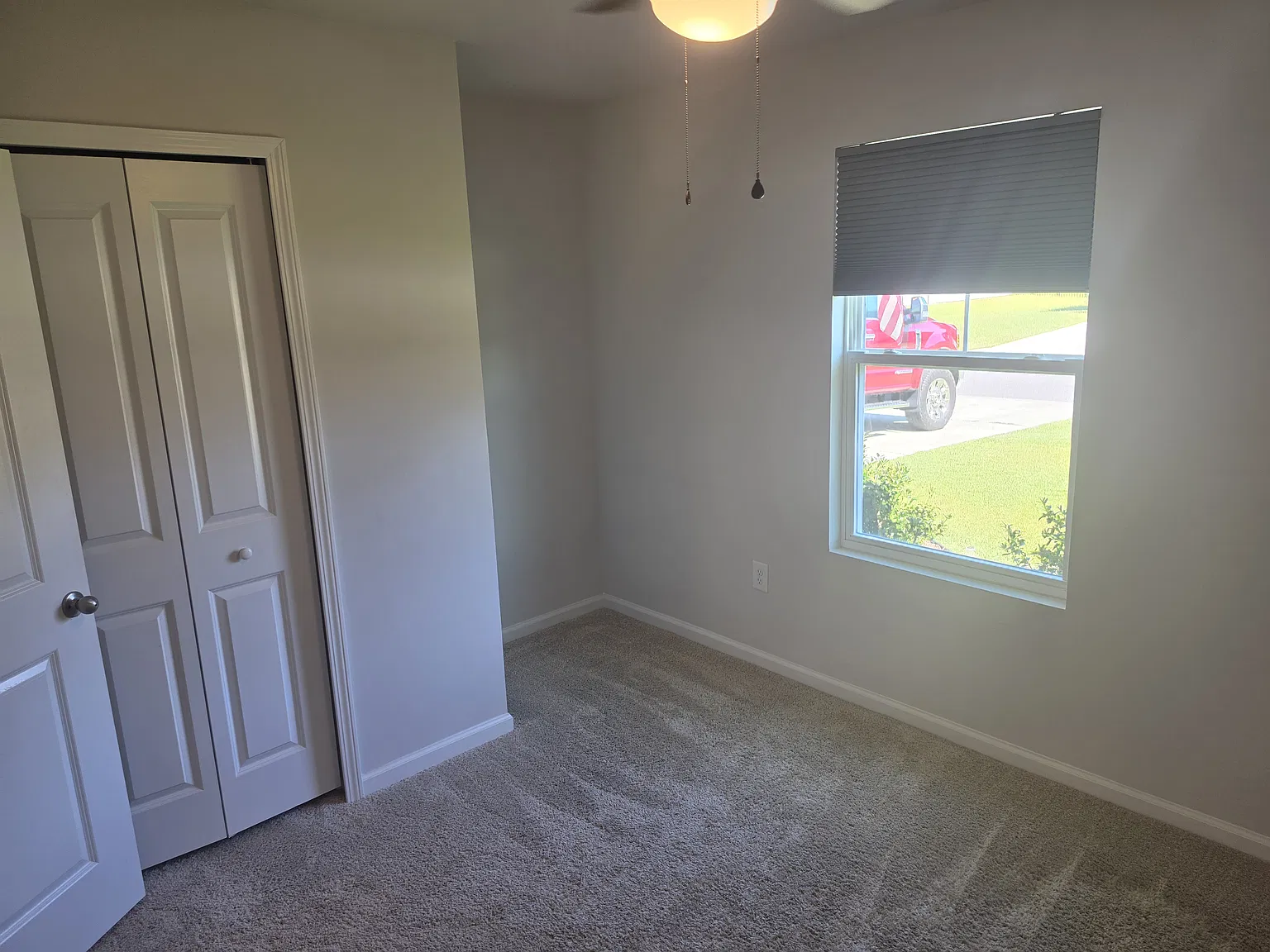 3 bed, 1270 sqft, $1,725 — Photo 2