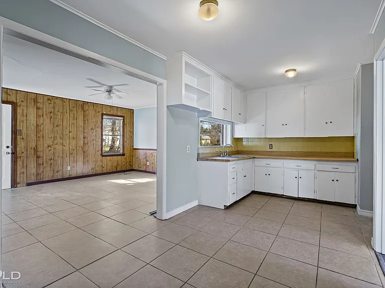 1518 Viosca St — Photo 6