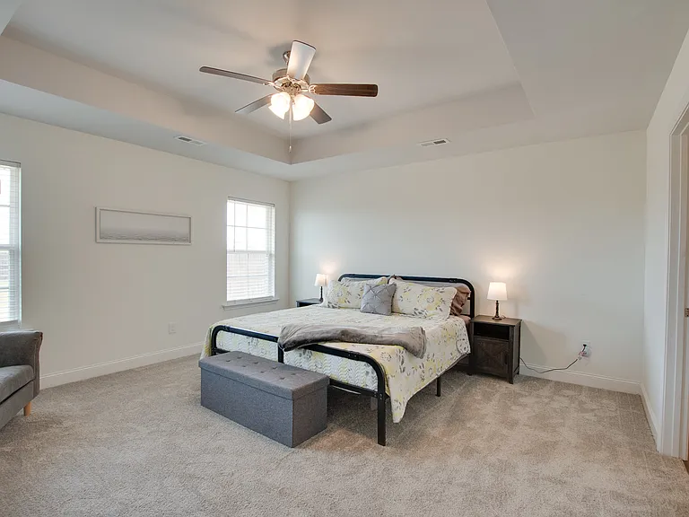 200 Abercorn Dr — Photo 10