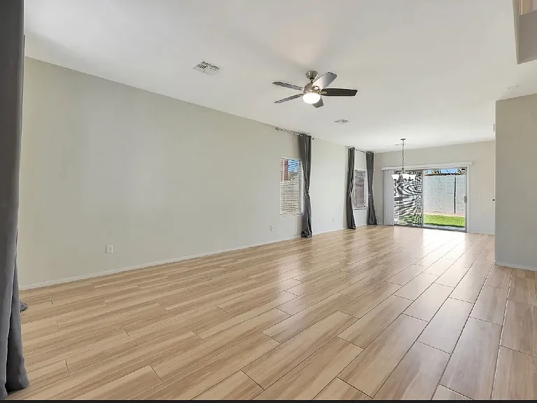 16710 N 49th Way — Photo 2