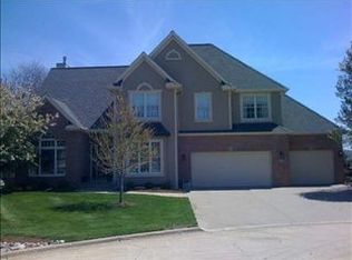 17 Scofield Ct, Bloomington, IL