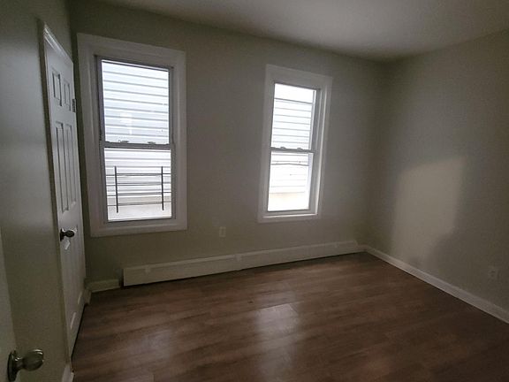 2nd image of 235 Peshine Ave #1R