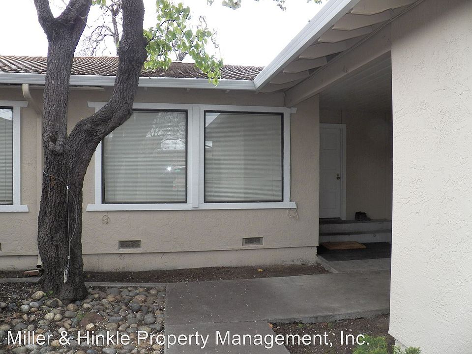 2nd image of 1130 Alviso St
