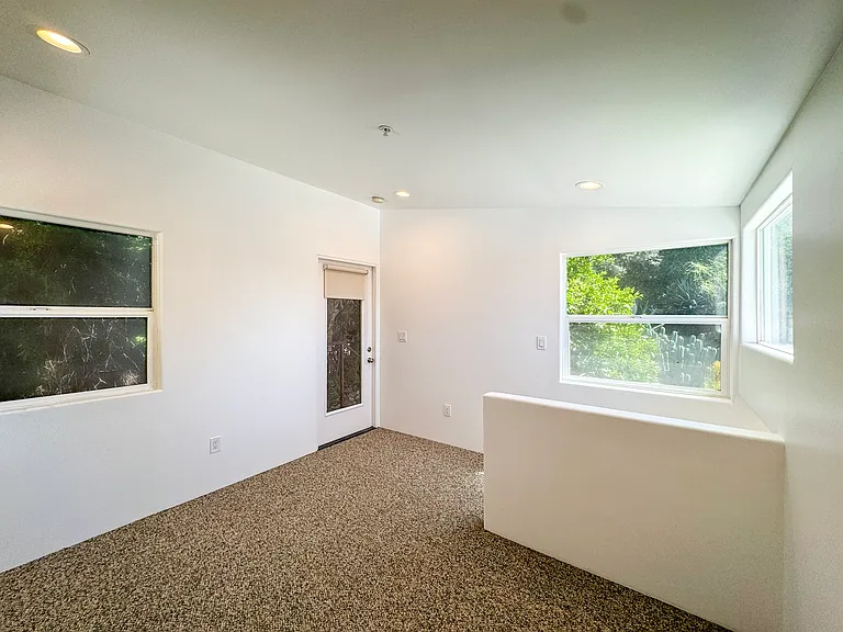 3050 Knob Dr — Photo 30