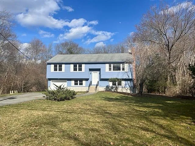 576 Massapoag Ave — Photo 8