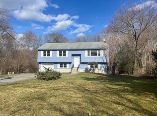 576 Massapoag Ave, Sharon, MA 02067