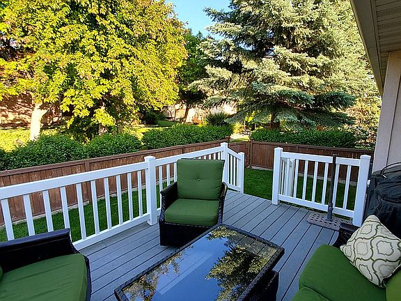 Quiet secluded deck