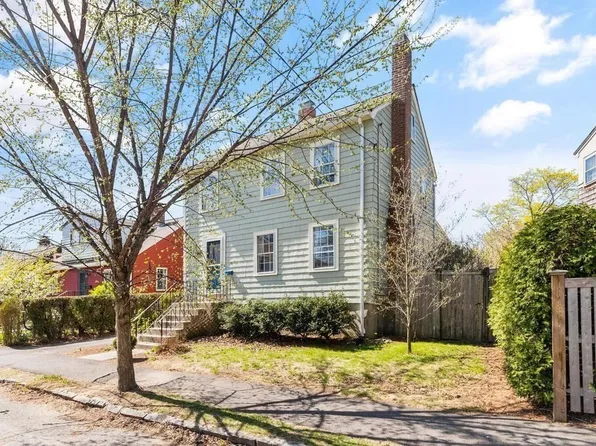 7 Marrigan St, Arlington, MA 02474