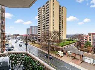 2088 Lawrence Ave W #404, Toronto, ON M9N3Z9