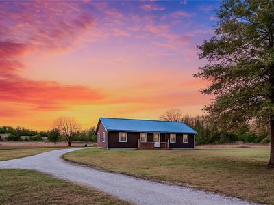 10130 W 2400th Rd, Fontana, KS, 66026