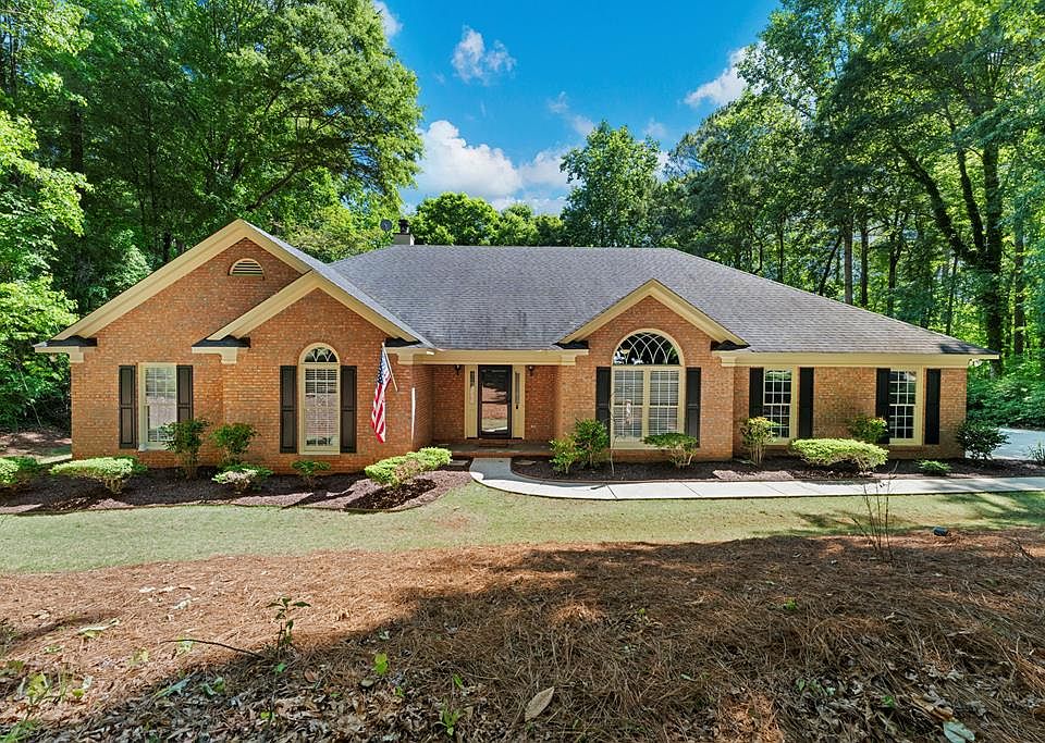 1st image of 384 Spring Lake Dr