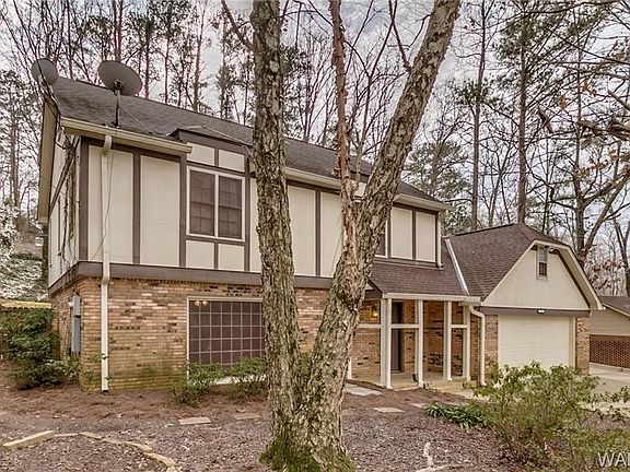 3rd image of 4314 Woodland Forrest Dr