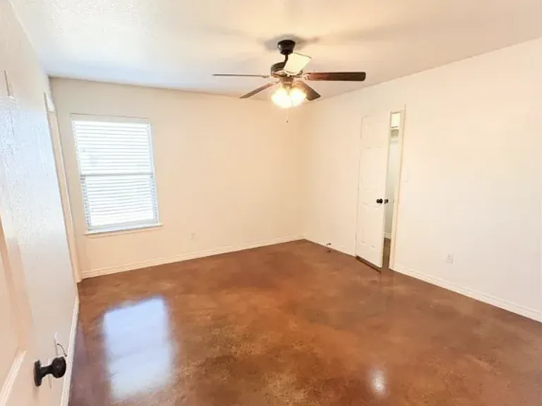 614 Karey Dr #B — Photo 11
